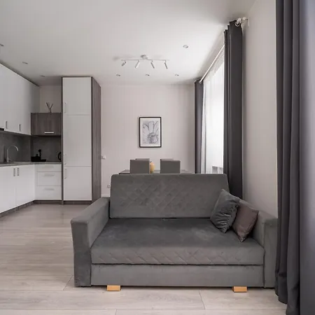 Dzintaru Beachside 1br With Courtyard View, Walk To Nature & Sea *