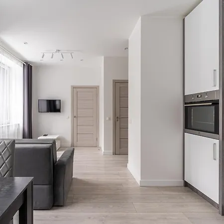 Dzintaru Beachside 1br With Courtyard View, Walk To Nature & Sea Apartamento *