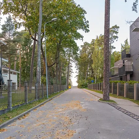 Dzintaru Beachside 1br With Courtyard View, Walk To Nature & Sea Jūrkalne