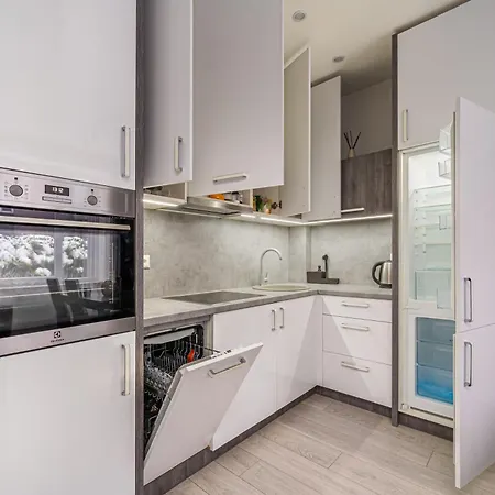 Dzintaru Beachside 1br With Courtyard View, Walk To Nature & Sea Apartamento